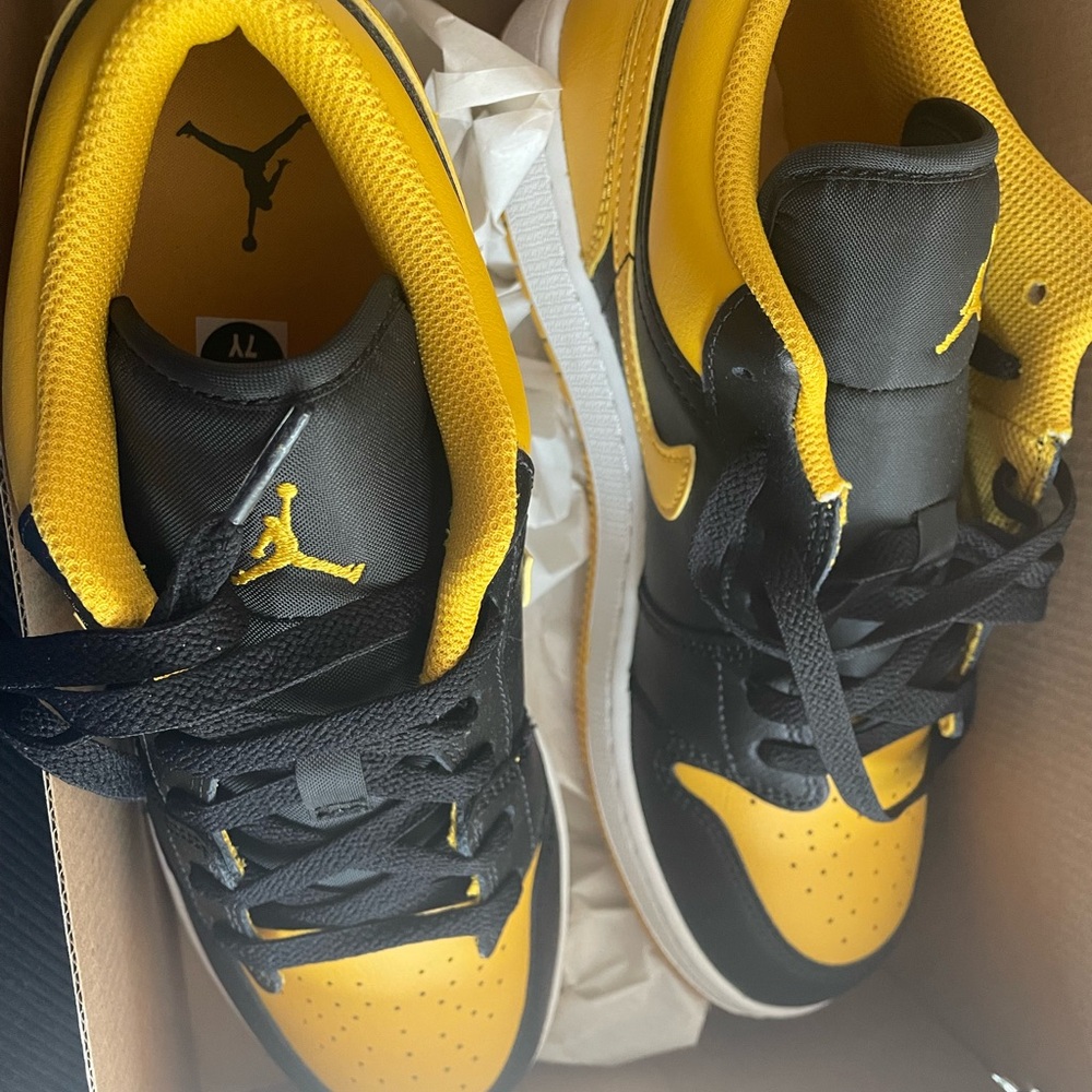Air Jordan 1’s low black and yellow